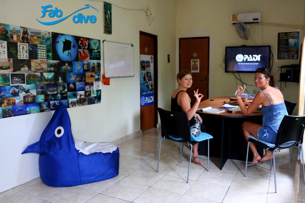 Auberge de jeunesse Bali Fab Dive Center à Amed Extérieur photo