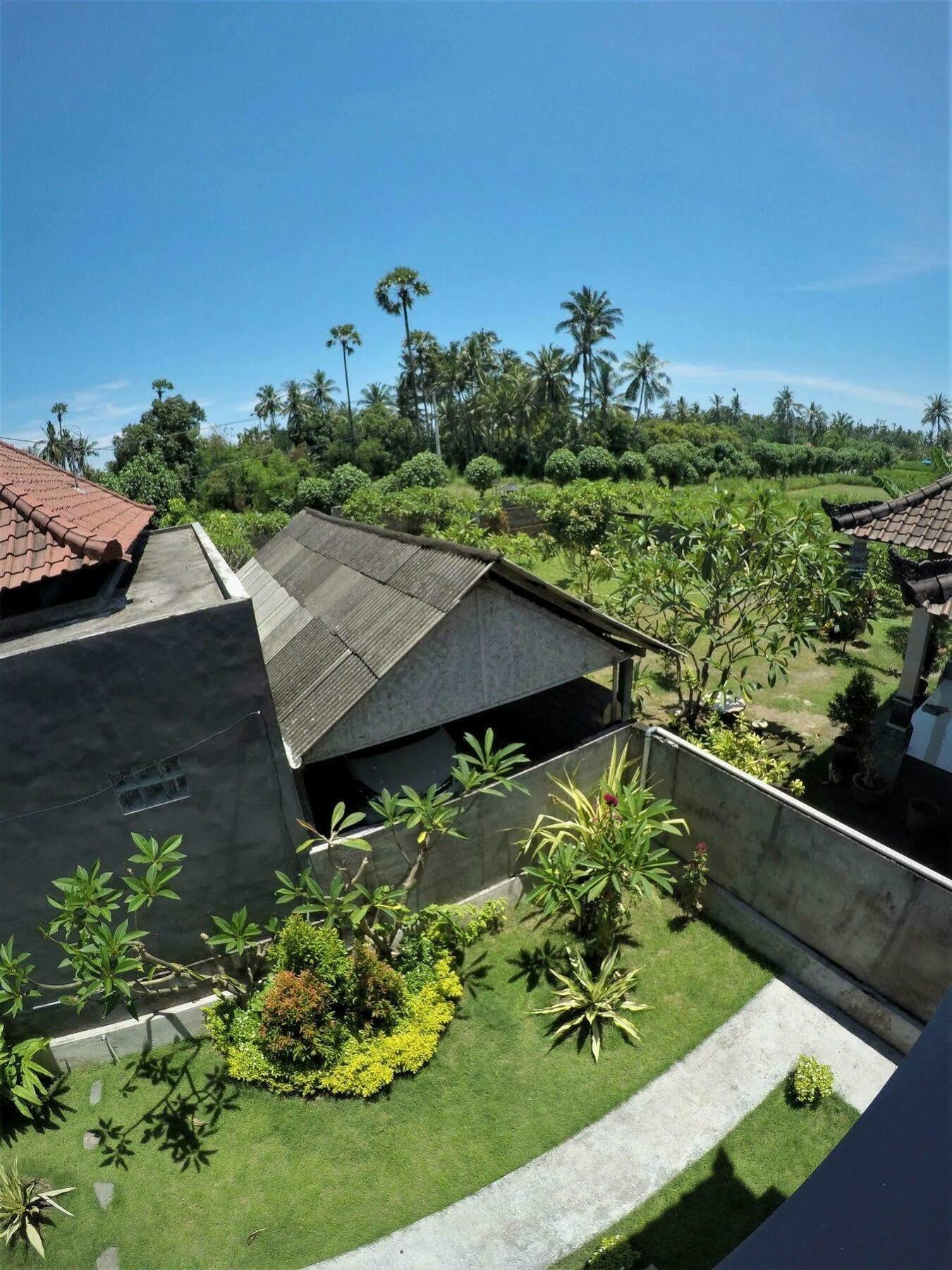 Auberge de jeunesse Bali Fab Dive Center à Amed Extérieur photo
